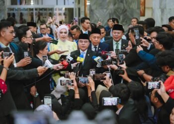 DPR Sampaikan Duka Gempa NTT, Koordinasikan Bantuan-Evakuasi Korban